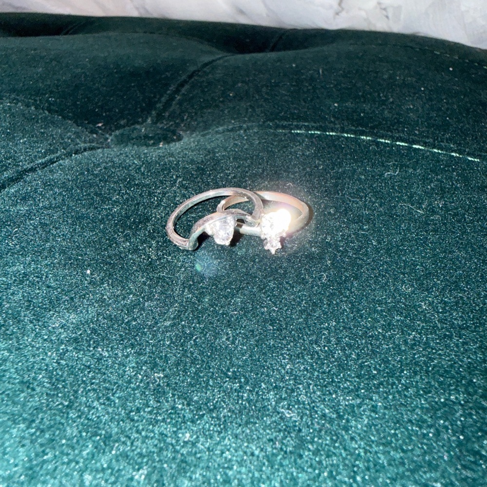 Stunning Silver Women's Ring with Crystal Accents